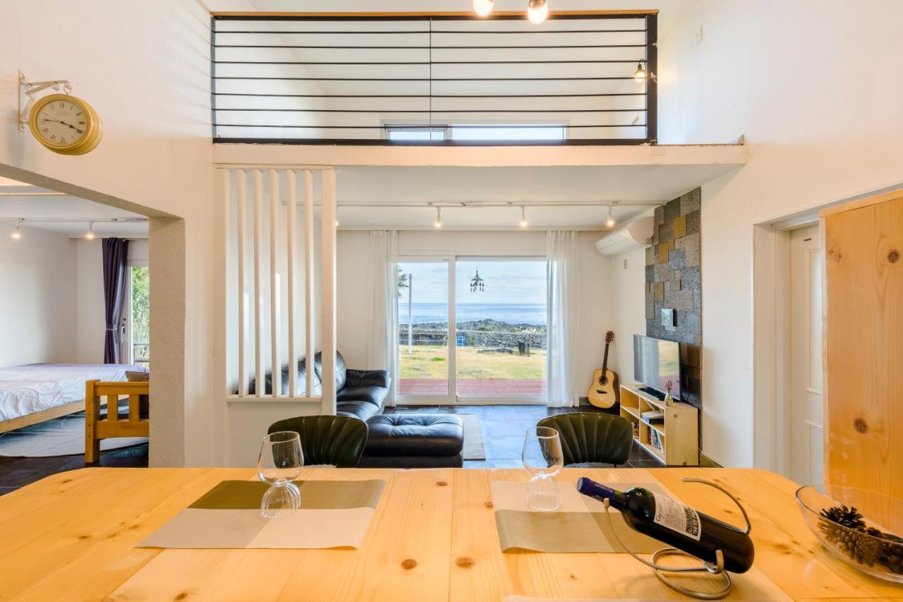 Jeju Turning Point Pension Seogwipo-stad Buitenkant foto