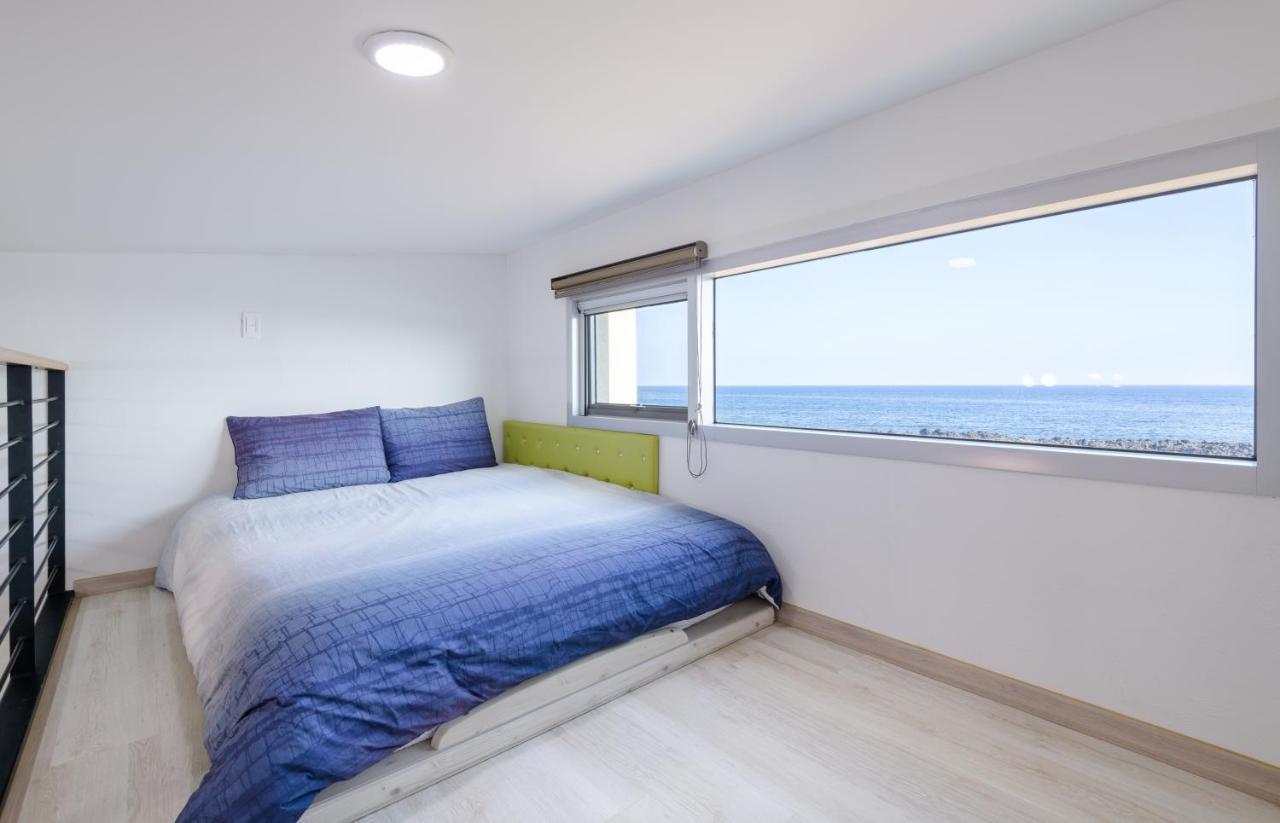 Jeju Turning Point Pension Seogwipo-stad Buitenkant foto